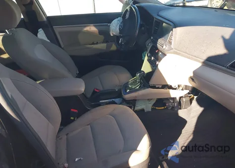 2019 Hyundai Elantra Value Edition из США, поврежденный, VIN KMHD84LF9KU809036